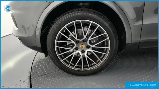 PORSCHE CAYENNE 3.0