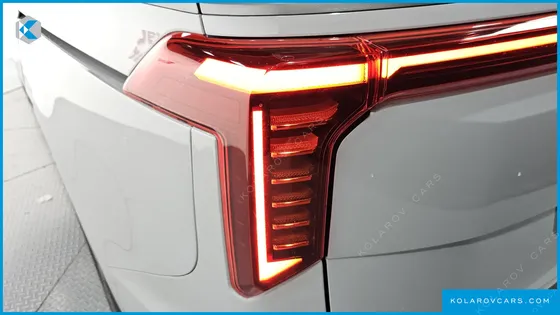 KIA CARNIVAL HEV 9SEATER GRAVITY