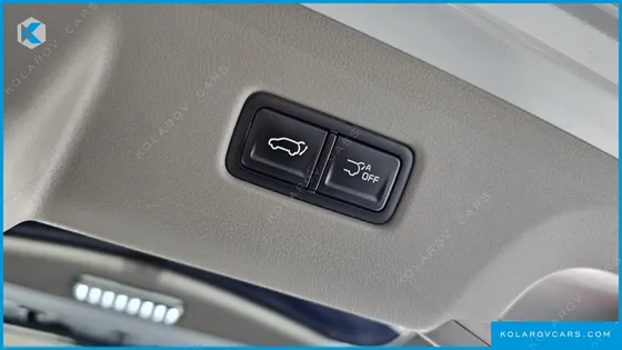KIA CARNIVAL HEV 7SEATER GRAVITY