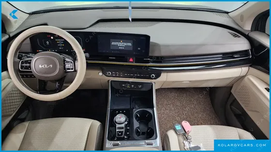 KIA CARNIVAL 7-SEATER SIGNATURE