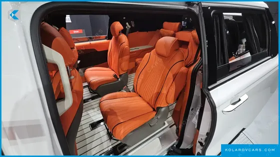 KIA CARNIVAL HEV 9-SEATER HI-LIMOUSINE (SPECIAL VEHICLE)