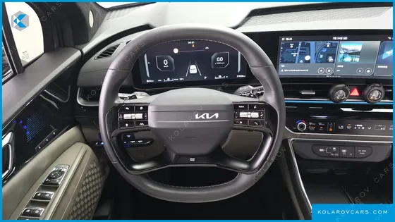 KIA CARNIVAL HEV 9-SEATER HI-LIMOUSINE (SPECIAL VEHICLE)