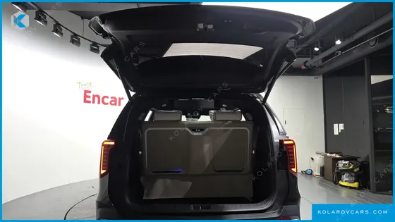 KIA CARNIVAL HEV 9-SEATER HI-LIMOUSINE (SPECIAL VEHICLE)