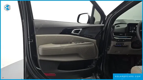 KIA CARNIVAL HEV 9-SEATER HI-LIMOUSINE (SPECIAL VEHICLE)