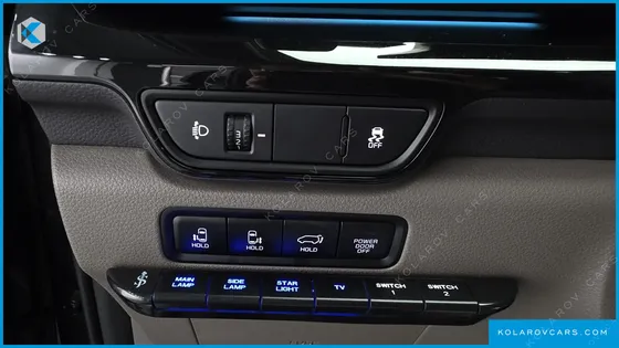 KIA CARNIVAL HEV 9-SEATER HI-LIMOUSINE (SPECIAL VEHICLE)