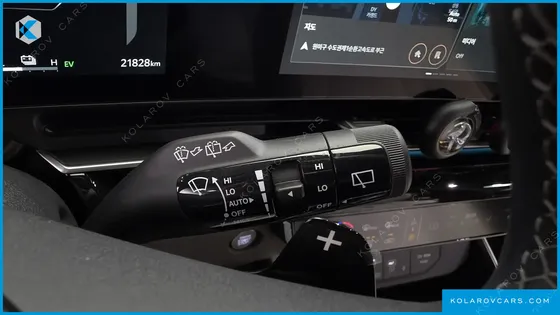 KIA CARNIVAL HEV 9-SEATER HI-LIMOUSINE (SPECIAL VEHICLE)