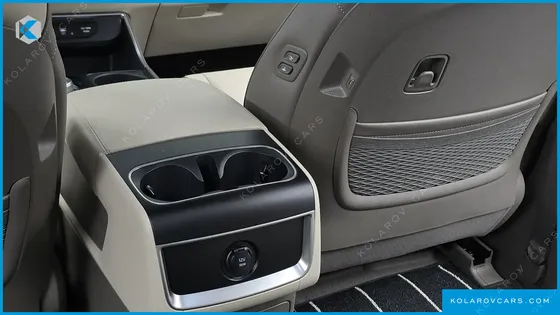 KIA CARNIVAL HEV 7SEATER NOBLESS