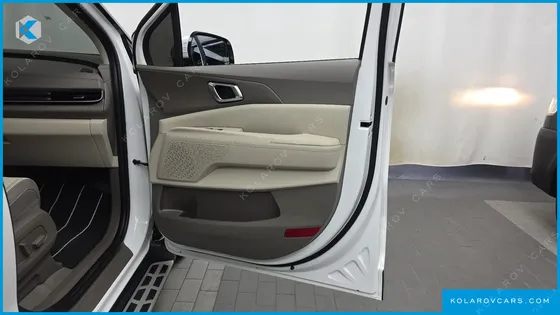 KIA CARNIVAL HEV 7SEATER NOBLESS
