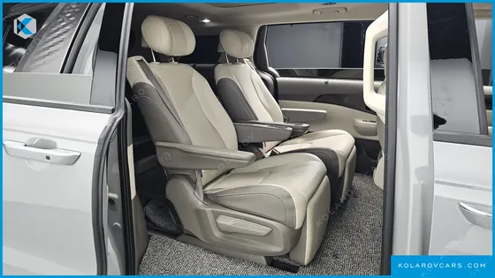 KIA CARNIVAL HEV 7SEATER GRAVITY