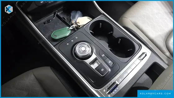 KIA CARNIVAL HEV 9 SEATER PRESTIGE