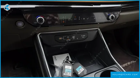 KIA CARNIVAL 7-SEATER GRAVITY