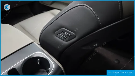 KIA CARNIVAL 7-SEATER GRAVITY
