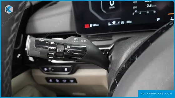 KIA CARNIVAL 9-SEATER GRAVITY