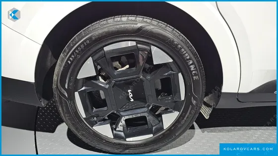 KIA CARNIVAL GASOLINE 9-SEATER NOBLESSE