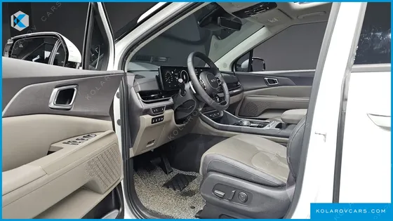 KIA CARNIVAL GASOLINE 9-SEATER NOBLESSE