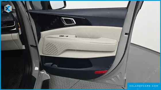 KIA CARNIVAL HEV 7SEATER GRAVITY