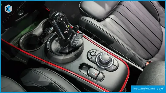 MINI COUNTRYMAN JCW LAUNCH PACK