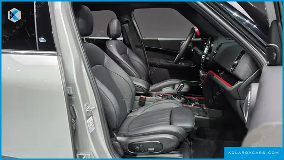 MINI COUNTRYMAN JCW LAUNCH PACK