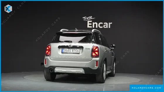 MINI COUNTRYMAN CLASSIC PLUS LAUNCH PACK