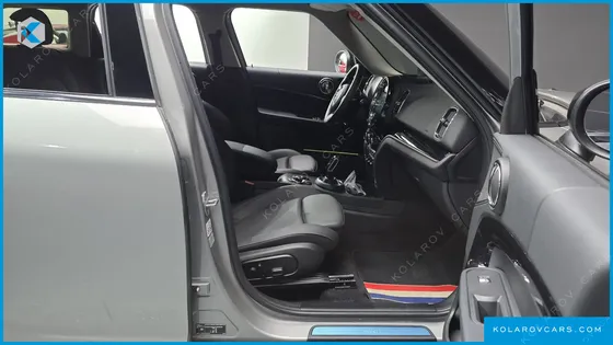 MINI COUNTRYMAN CLASSIC PLUS LAUNCH PACK