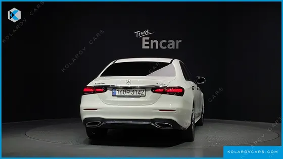 MERCEDES E-CLASS E220D 4MATIC AMG LINE