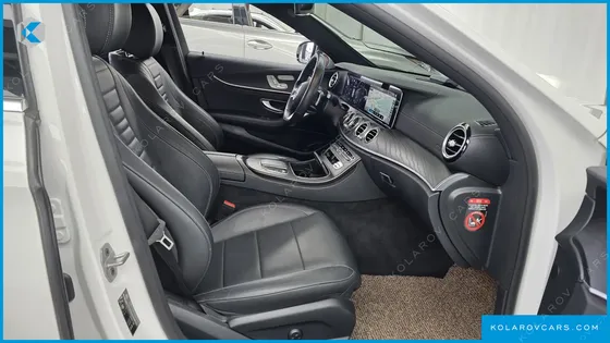 MERCEDES E-CLASS E220D 4MATIC AMG LINE