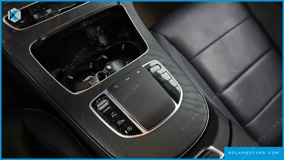 MERCEDES E-CLASS E220D 4MATIC AMG LINE