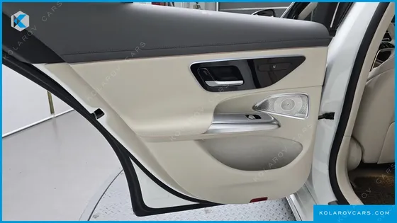 MERCEDES E-CLASS E300 4MATIC EXCLUSIVE