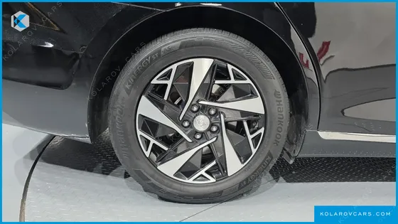 HYUNDAI GRANDEUR LE BLANC