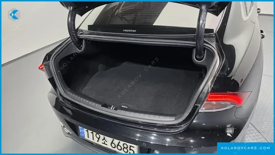HYUNDAI GRANDEUR LE BLANC