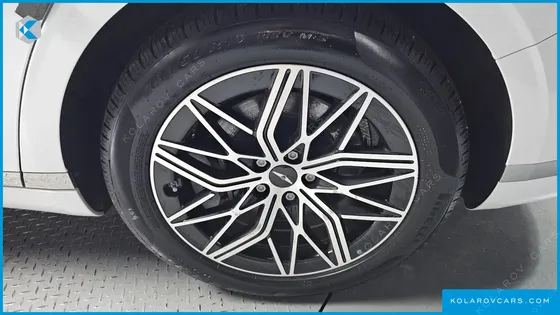 GENESIS G90 GASOLINE 3.5 TURBO AWD