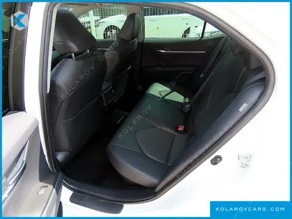 TOYOTA CAMRY 2.5 XLE HYBRID