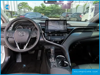 TOYOTA CAMRY 2.5 XLE HYBRID