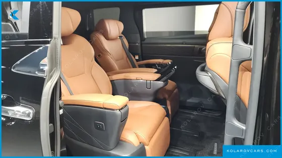 TOYOTA ALPHARD 2.5 HEV EXECUTIVE AWD