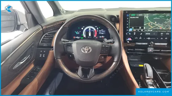 TOYOTA ALPHARD 2.5 HEV EXECUTIVE AWD