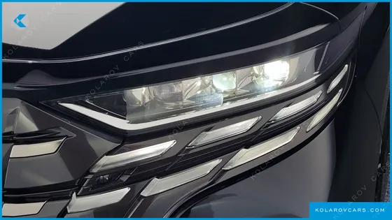 TOYOTA ALPHARD 2.5 HEV EXECUTIVE AWD