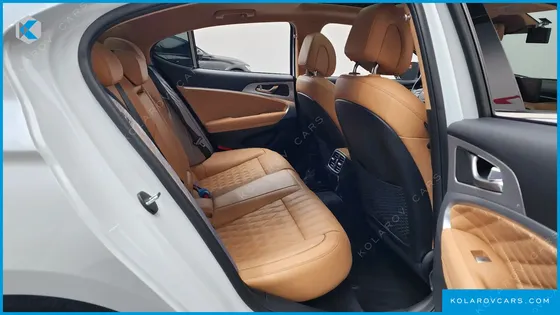 GENESIS G70 GASOLINE 2.0T 2WD