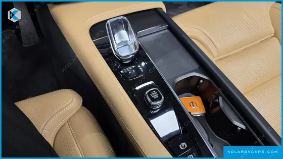 VOLVO XC90 B6 ULTIMATE BRIGHT