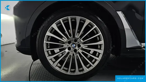 BMW X7 XDRIVE 40I DESIGN PURE EXCELLENCE 6-SEATER