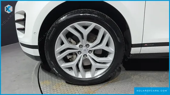 LAND ROVER RANGE ROVER EVOQUE D180 R-DYNAMIC SE