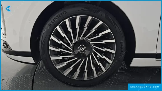 HYUNDAI GRANDEUR CALLIGRAPHY