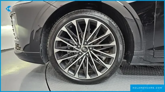 HYUNDAI GRANDEUR CALLIGRAPHY