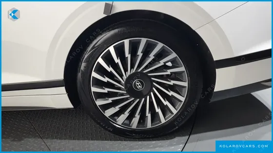 HYUNDAI GRANDEUR CALLIGRAPHY