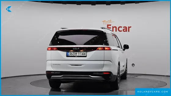 KIA CARNIVAL 9-SEATER NOBLESSE