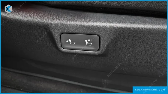 KIA CARNIVAL 9-SEATER NOBLESSE