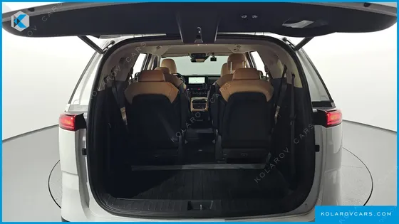 KIA CARNIVAL 9-SEATER NOBLESSE