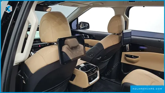 KIA CARNIVAL GASOLINE 9-SEATER SIGNATURE