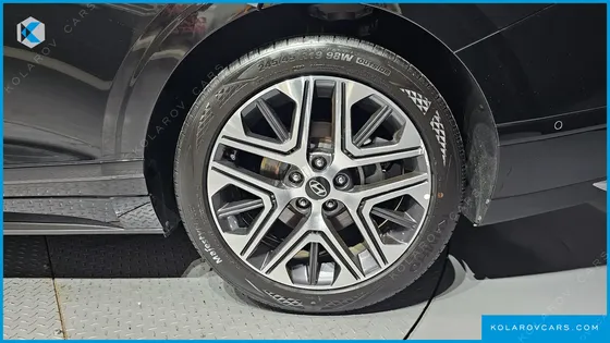 HYUNDAI GRANDEUR EXCLUSIVE