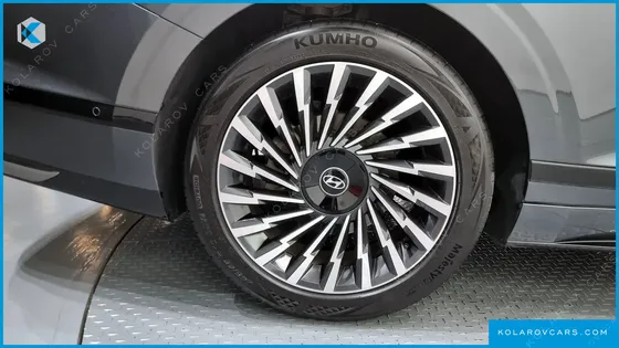 HYUNDAI GRANDEUR CALLIGRAPHY