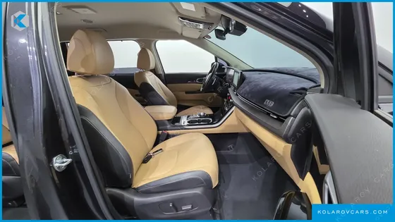 KIA CARNIVAL 7-SEATER NOBLESSE